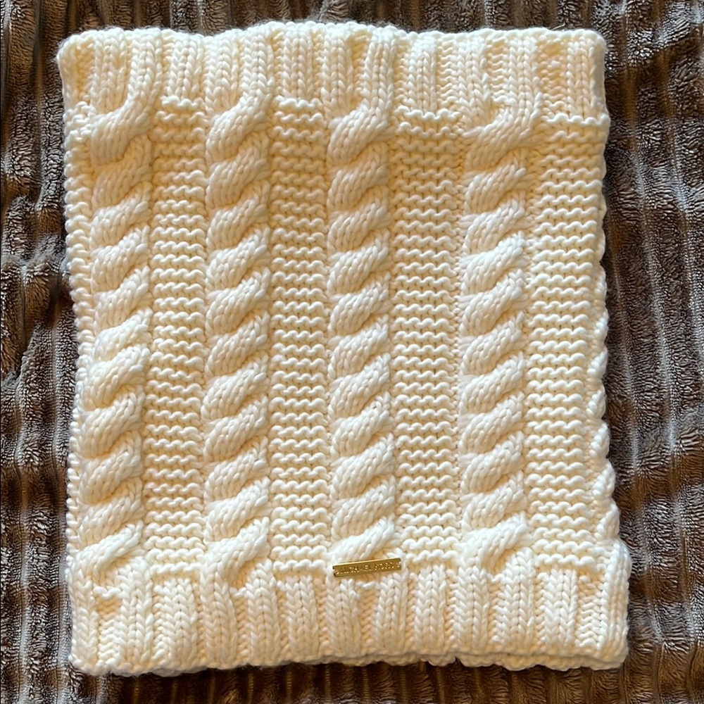 Michael Kors Cream Cable Knit Scarf
